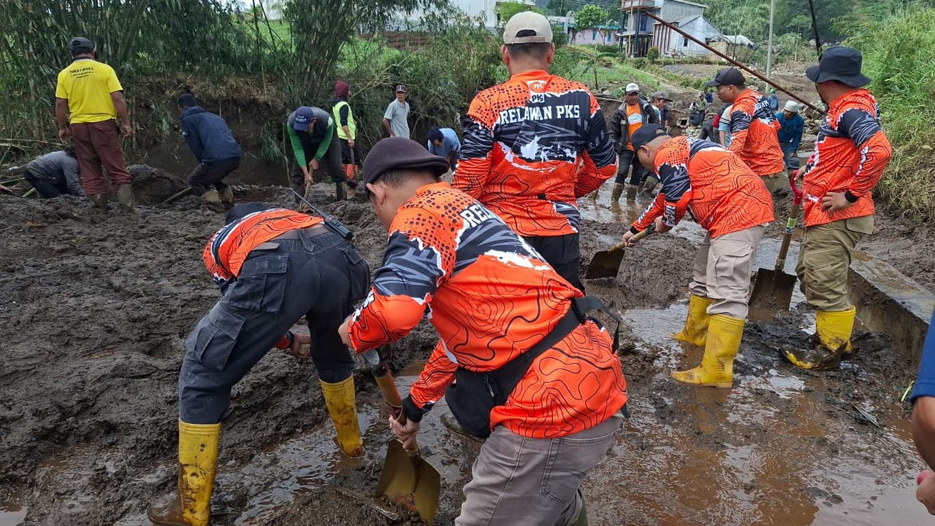 Banjir Bandang Landa Purbalingga, PKS Jateng Turunkan Relawan Kemanusiaan