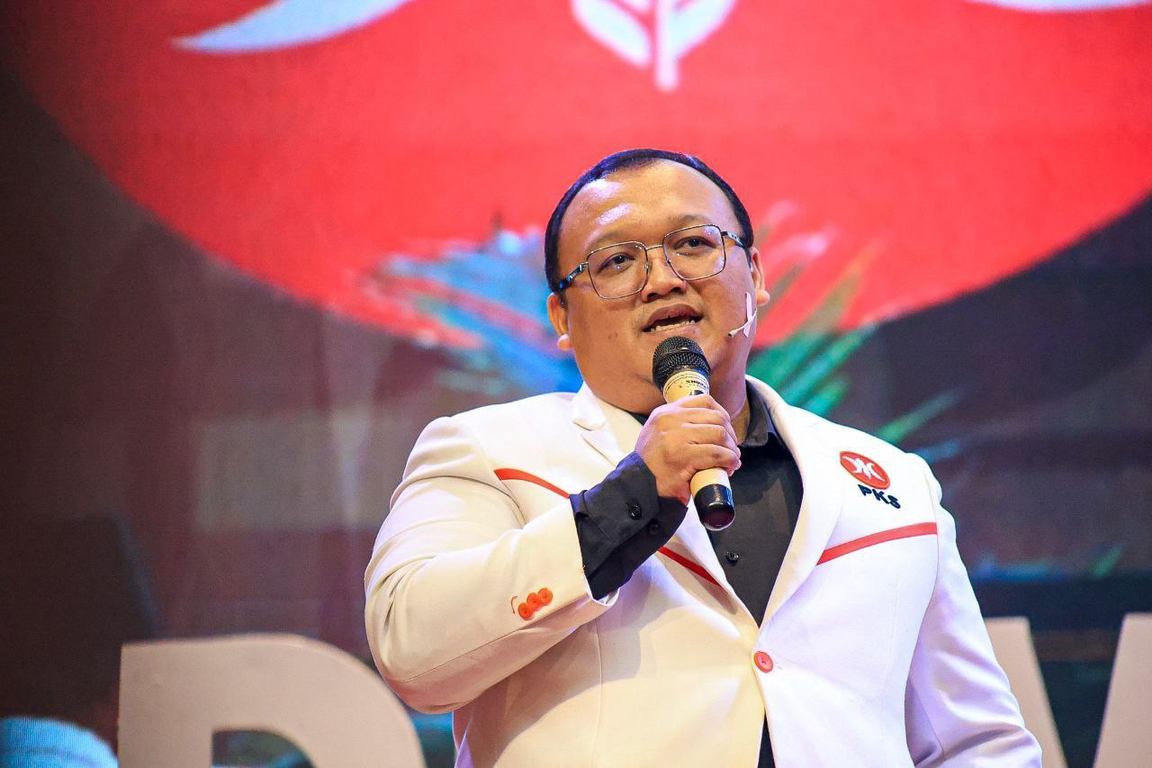 Pemimpin Tertinggi Iran Wafat, Sekjen PKS Sampaikan Belasungkawa yang Mendalam